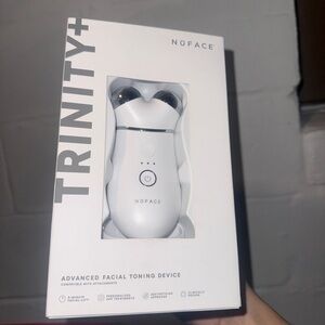 NuFACE Trinity + Facial Toning Device Starter Kit New Sealed